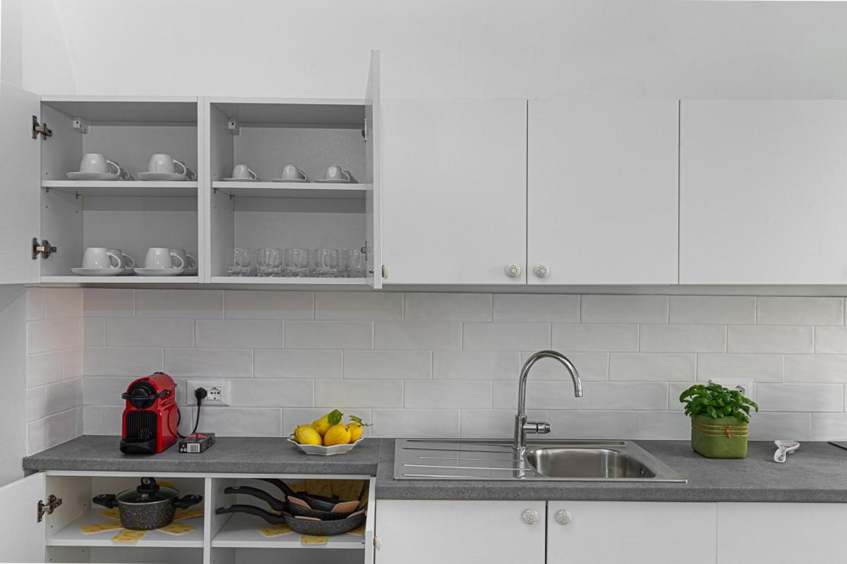 Appartement Insapria, Caressa De Mae à Bordighera Extérieur photo