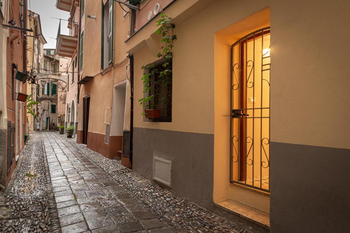 Appartement Insapria, Caressa De Mae à Bordighera Extérieur photo